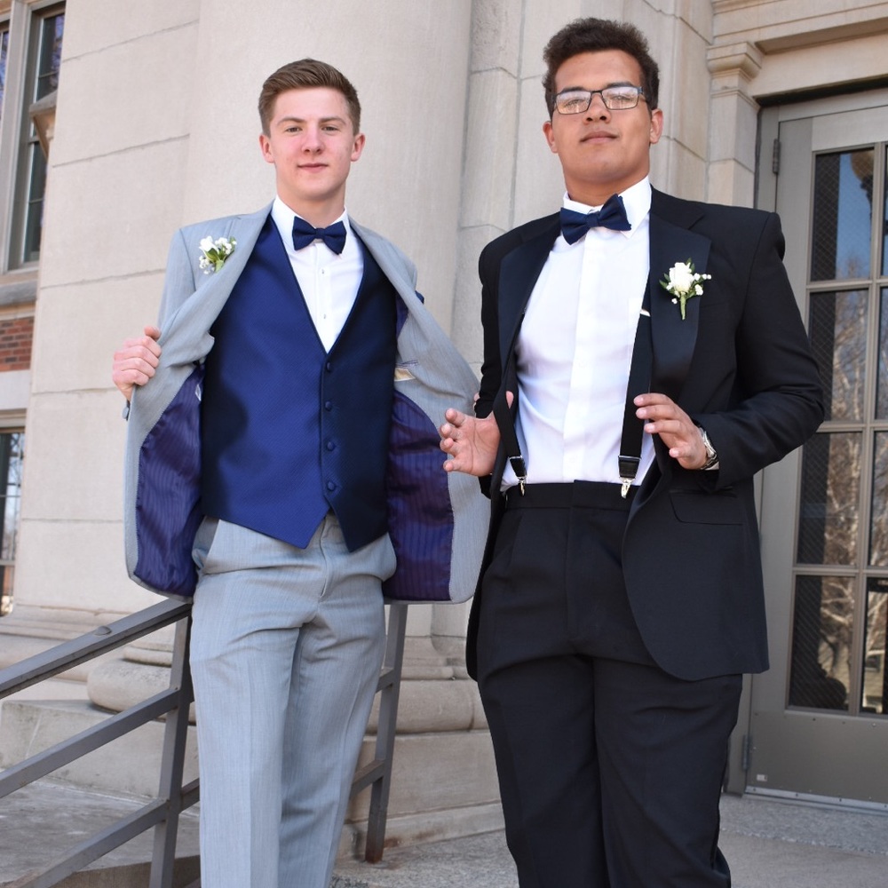 Meet your Posher, Cole and Devyn